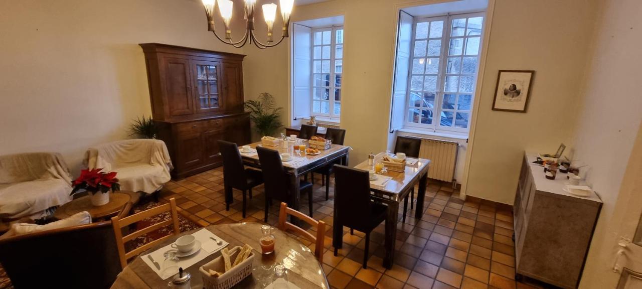 Maison Au Loup - Superbe Ancien Hotel Particulier Du Xvie Siecle Au Coeur De La Vieille Ville Du Puy Le Puy-en-Velay Zewnętrze zdjęcie