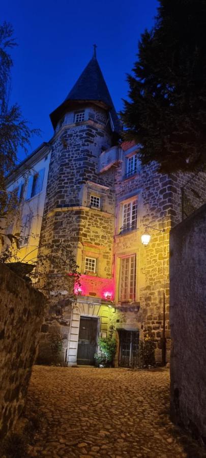 Maison Au Loup - Superbe Ancien Hotel Particulier Du Xvie Siecle Au Coeur De La Vieille Ville Du Puy Le Puy-en-Velay Zewnętrze zdjęcie